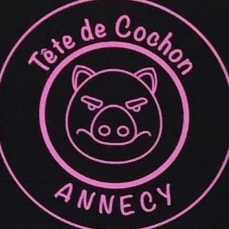 Logo Tête de Cochon — cochon rose style craie sur fond noir